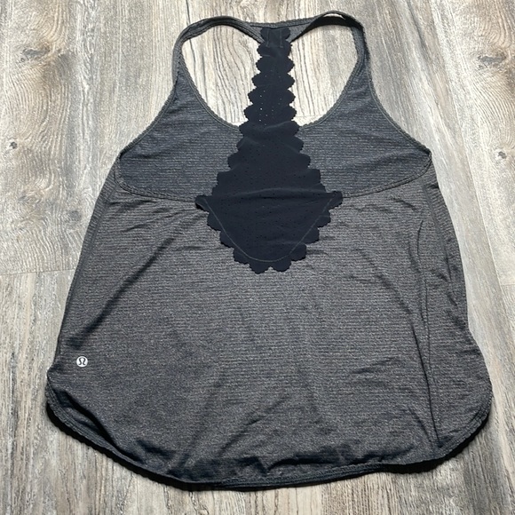 Lululemon Athletica Women’s 105F Singlet Laser Cut, Grey Black Racerback tank - Picture 11 of 15